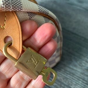 Louis Vuitton Damier Azur Speedy 25